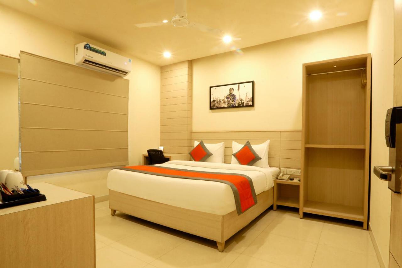 Perfect Plus Just 5 Mins Walk To Golden Temple Amritsar Exterior photo