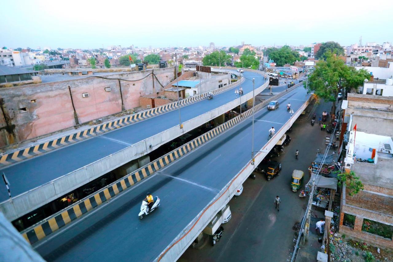 Perfect Plus Just 5 Mins Walk To Golden Temple Amritsar Exterior photo